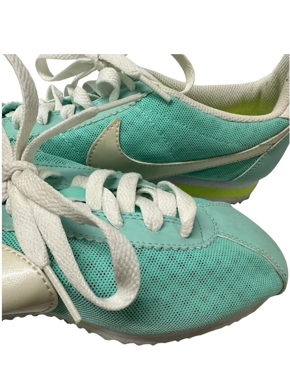 Nike Cortez Athletic Sneakers Mint Green Tiffany Blue Fabric Women’s Size 8